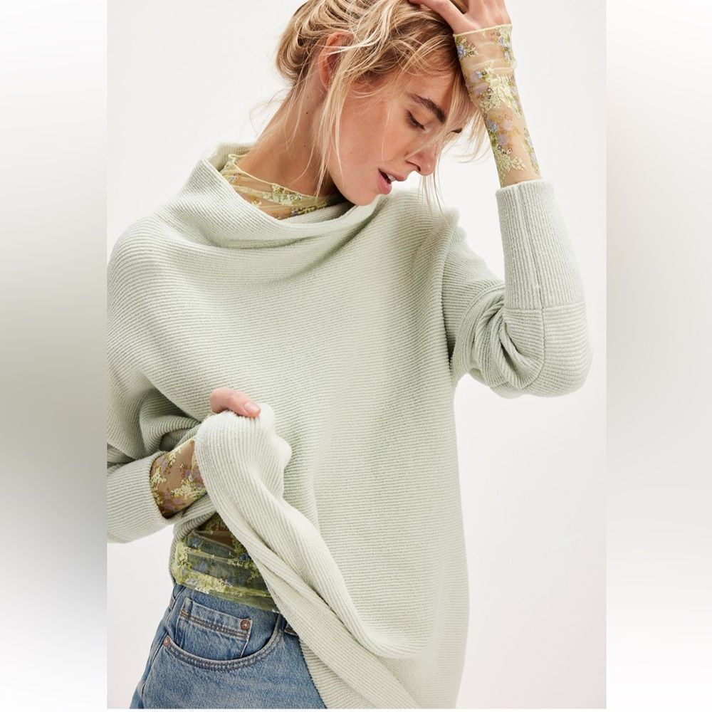 Free People Ottoman Slouchy Tunic Sweater Moc Neck White L